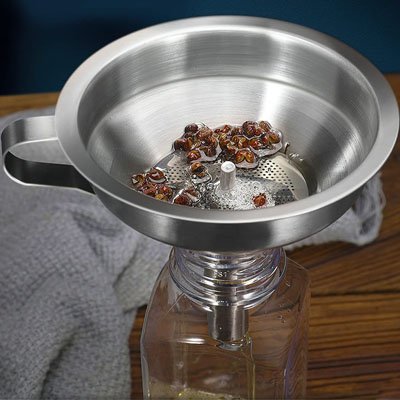 filtre d'entonnoir retient résidus