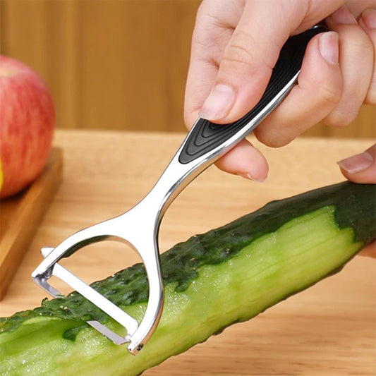 cocombre-pelé-avec-éplucheur-sure-grip