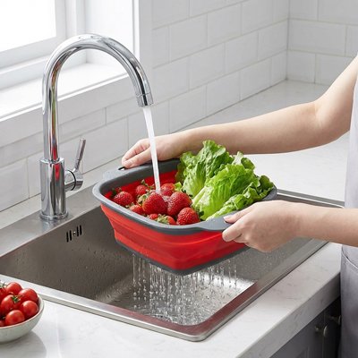 Passoire femme lave aliments