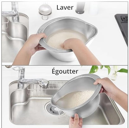 démonstration-de-fonction-de-la-passoire-inox-a-bec-verseur
