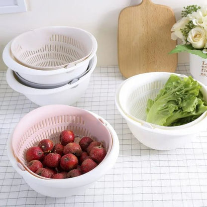 vue-de-passoires-pivotatnes-sur-un-contoir-avec-fruits-et-légumes
