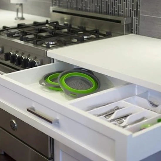 passoire pliable dans tirroir cuisine