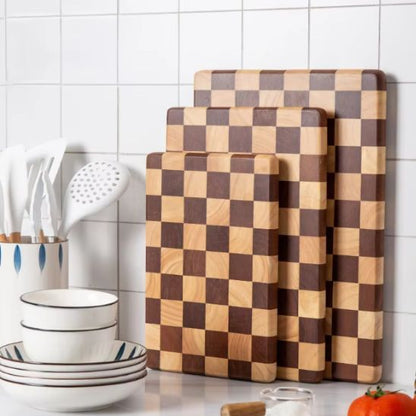 planche-a-decouper-damier-de-grandeures-diferentes