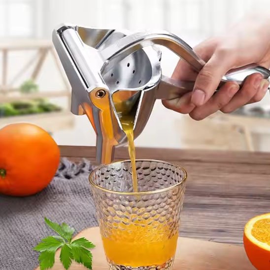 presse agrume a manche ergonomique verse jus dans verre