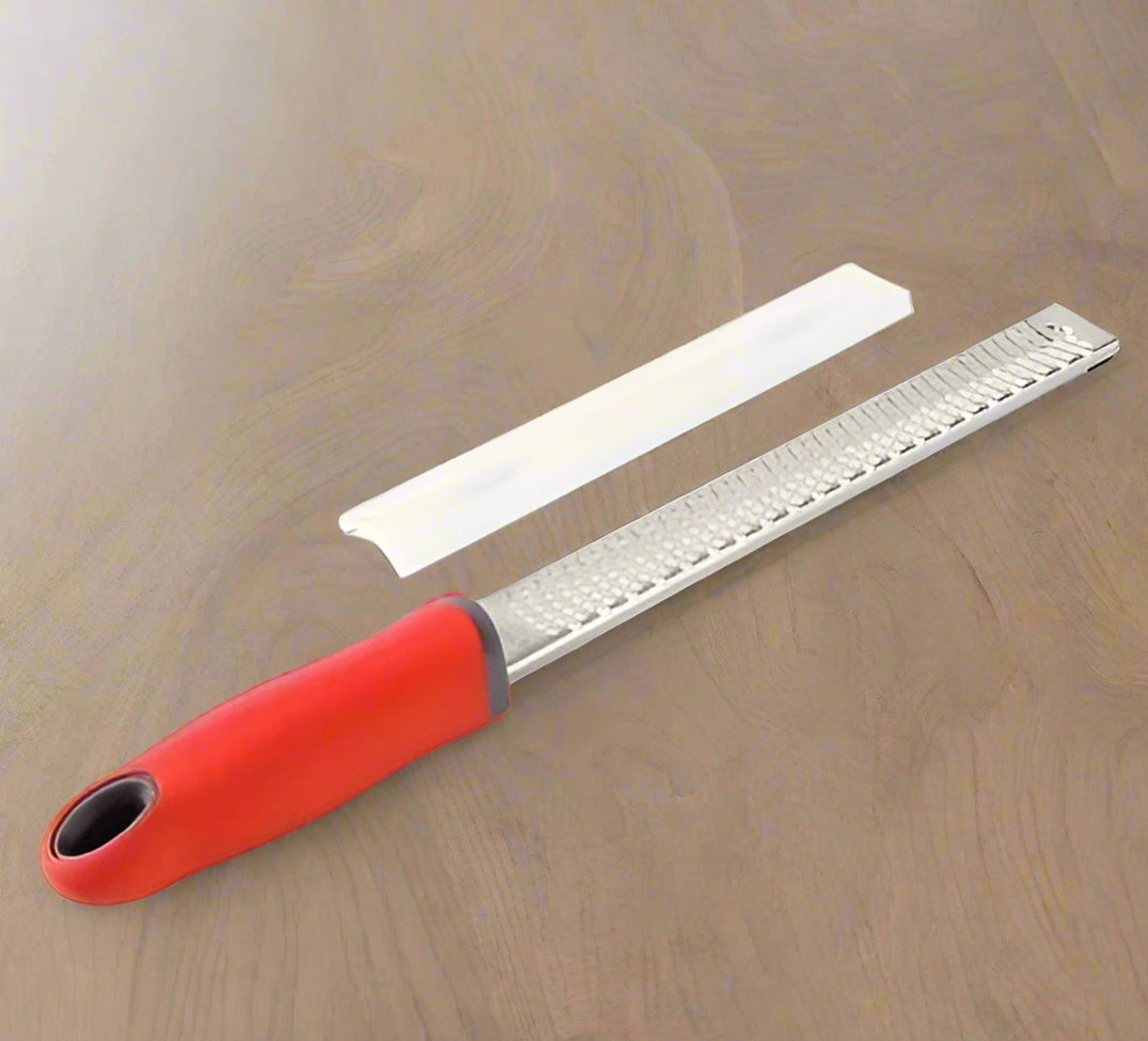 râpe microplane manche rouge
