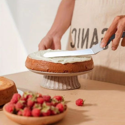 cuisinier glace gâteau spatule